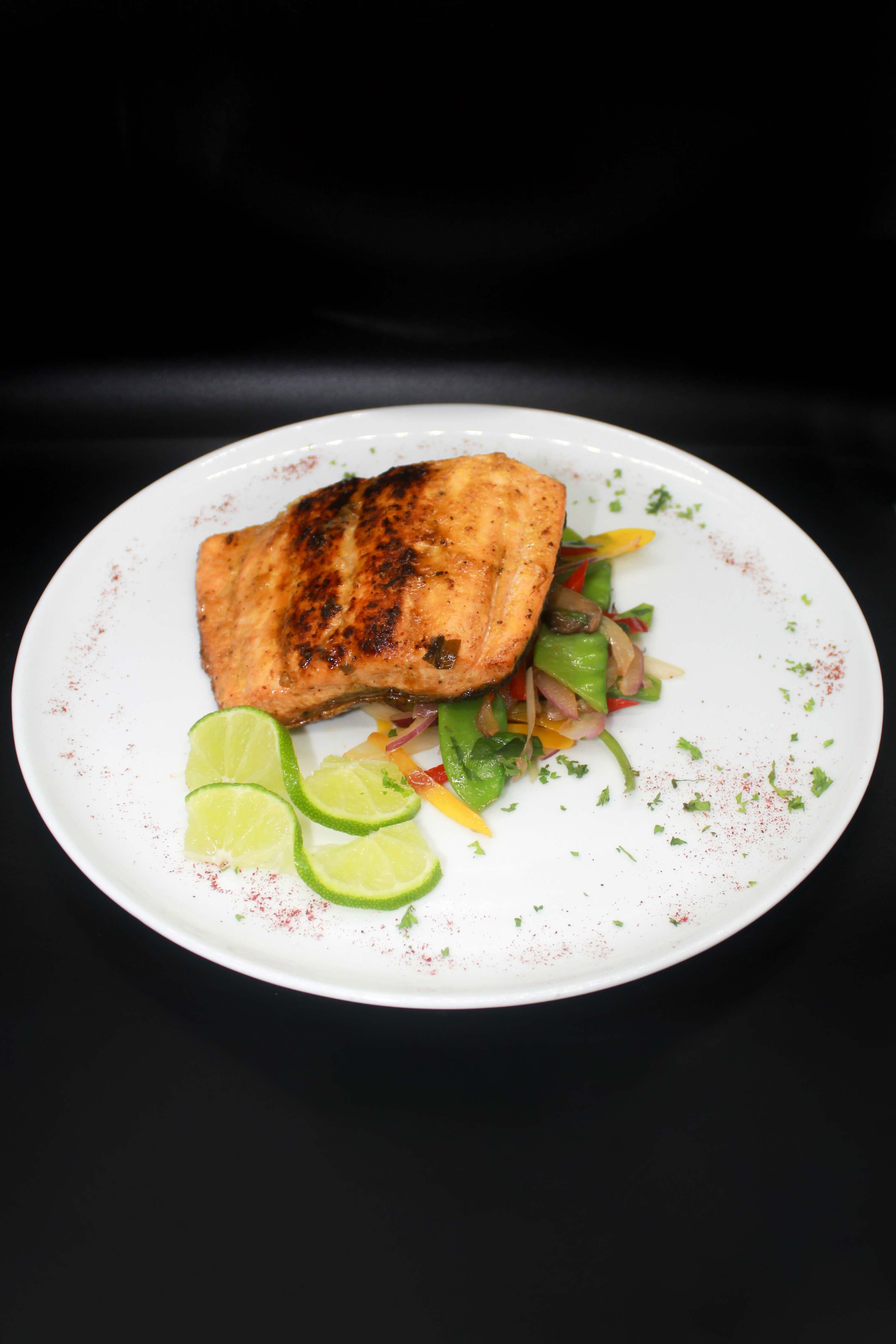 FILETE DE SALMON A LA PLANCHA