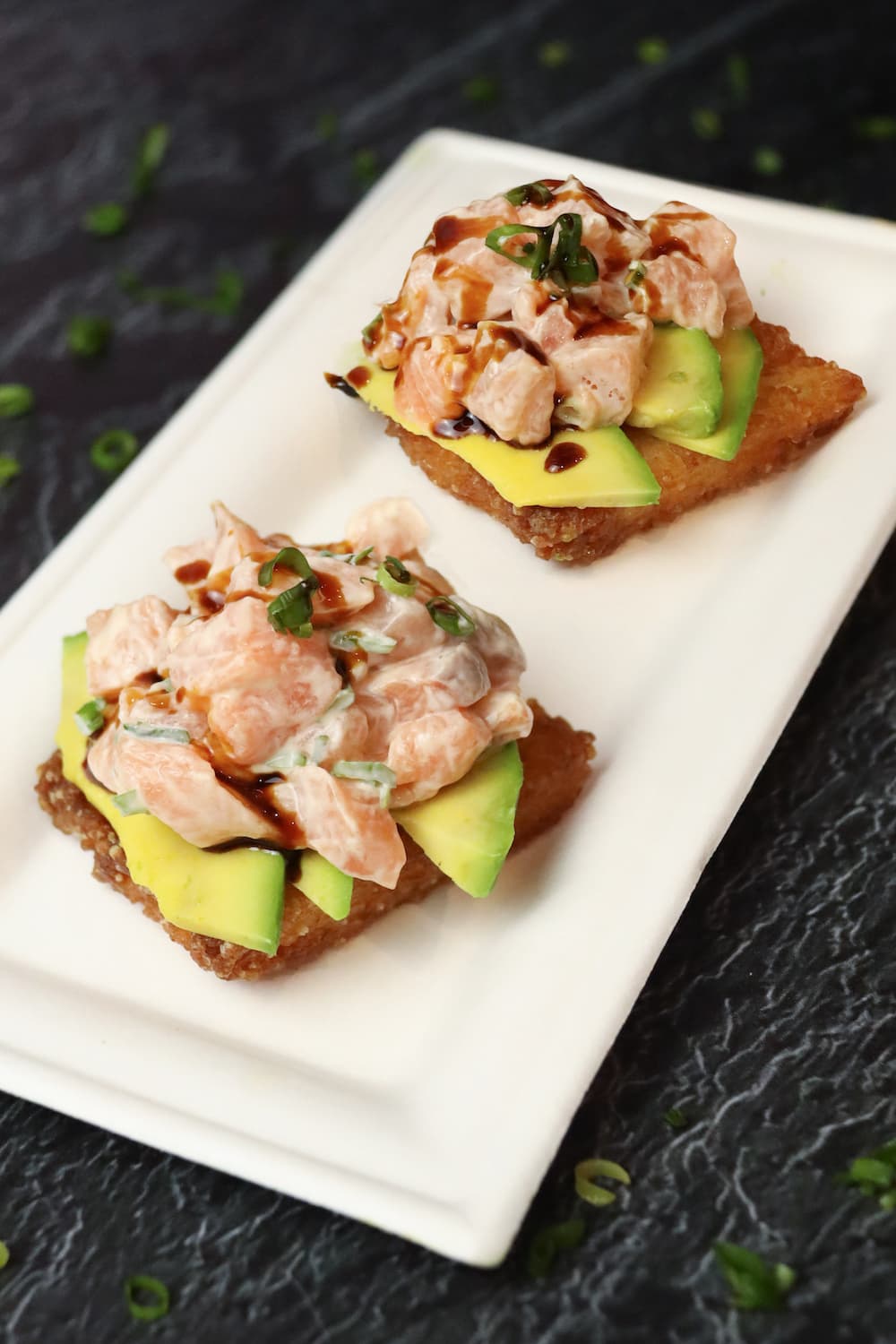 SUSHI CAKE DE SALMON SPICY