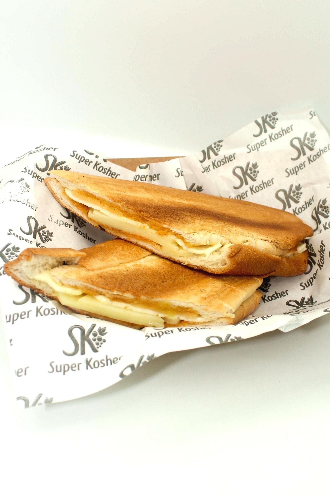 SANDWICH DE TRIPLE QUESO